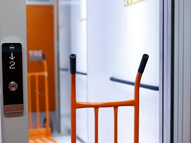 Bebox Trasteros López Mezquía Zona Carpetana en C. López Mezquía, 9, Carabanchel, 28019 Madrid, España - Imagen 3