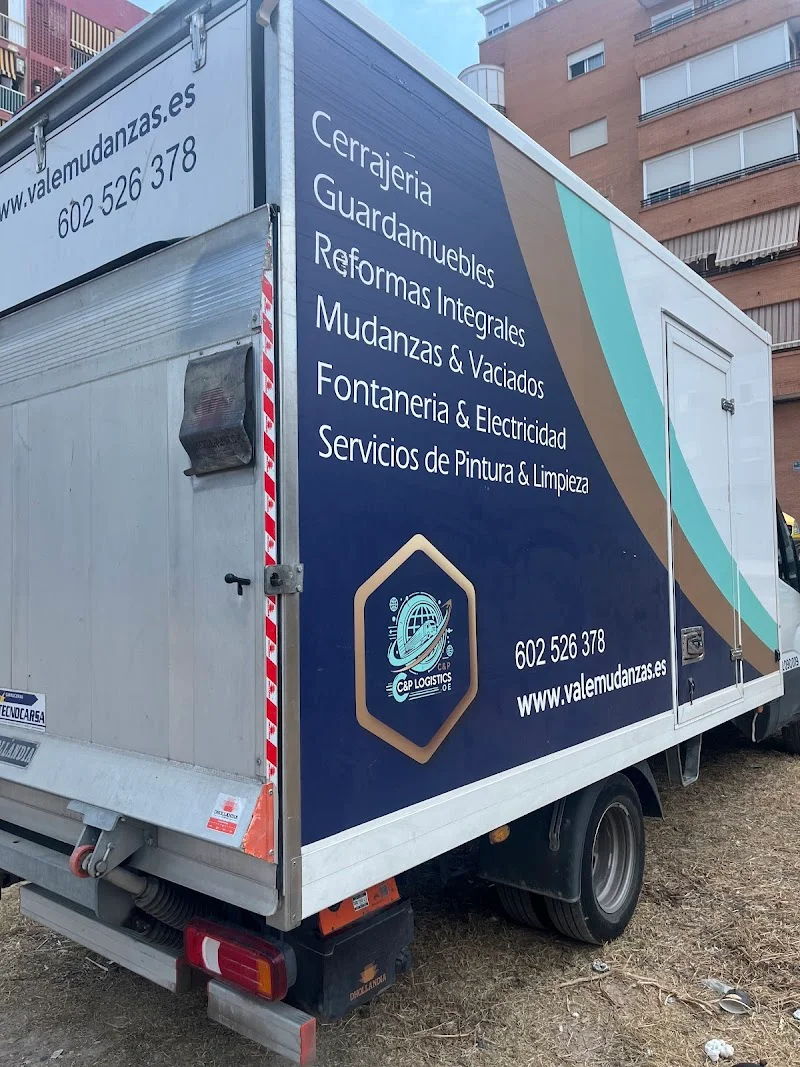 Mudanzas en Valencia - C&P Logistics O.E. en Carrer Andrés Piles Ibars, 4, Benicalap, 46025 València, Valencia, España - Imagen 3