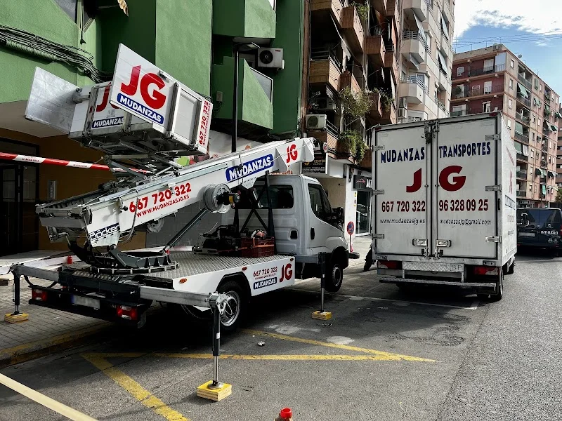 Mudanzas J.G. en C/ de Pere Andreu, 1, Jesús, 46017 València, Valencia, España - Imagen 2
