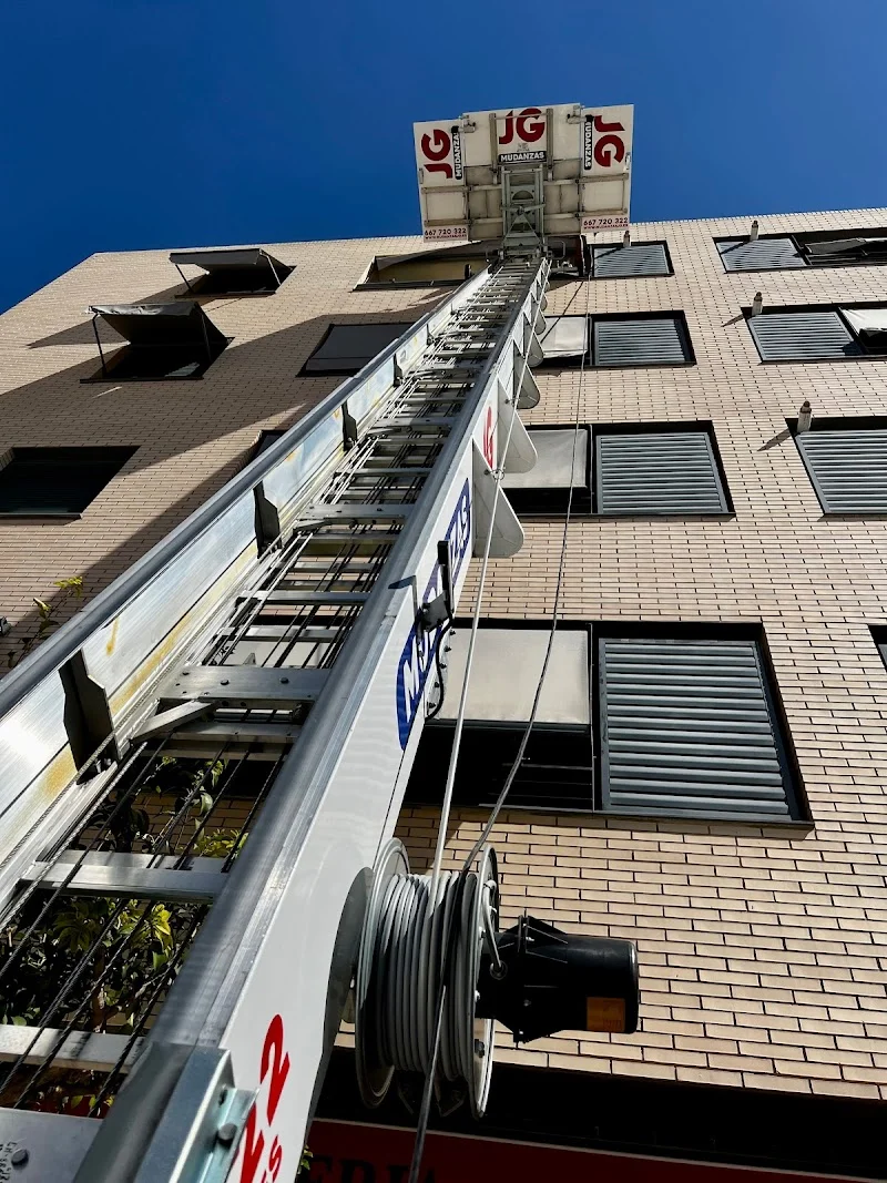 Mudanzas J.G. en C/ de Pere Andreu, 1, Jesús, 46017 València, Valencia, España - Imagen 4