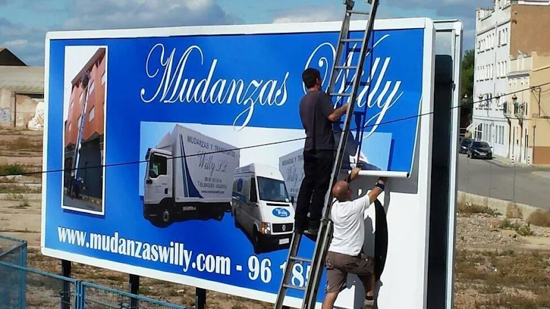 Mudanzas y Transportes Willy S.L en Carrer 9 d'Octubre, 25, Rey don Jaime, 3, 46016 Tavernes Blanques, Valencia, España - Imagen 1