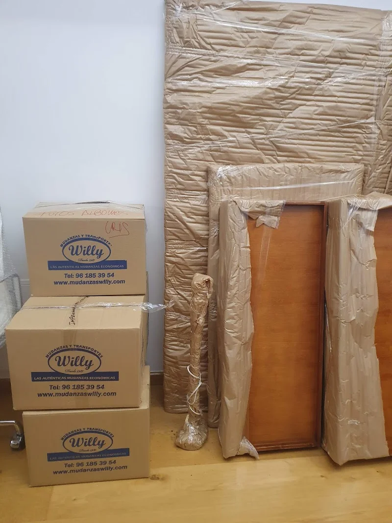 Mudanzas y Transportes Willy S.L en Carrer 9 d'Octubre, 25, Rey don Jaime, 3, 46016 Tavernes Blanques, Valencia, España - Imagen 3