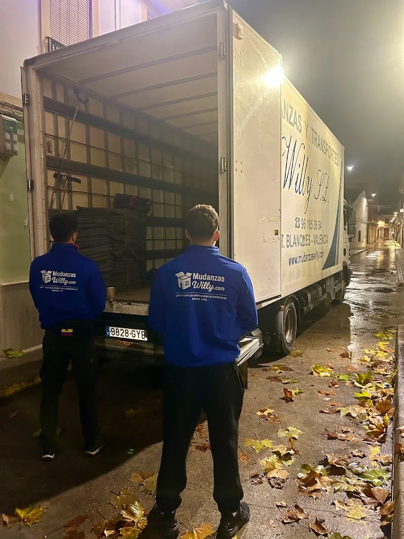 Mudanzas y Transportes Willy S.L en Carrer 9 d'Octubre, 25, Rey don Jaime, 3, 46016 Tavernes Blanques, Valencia, España - Imagen 4