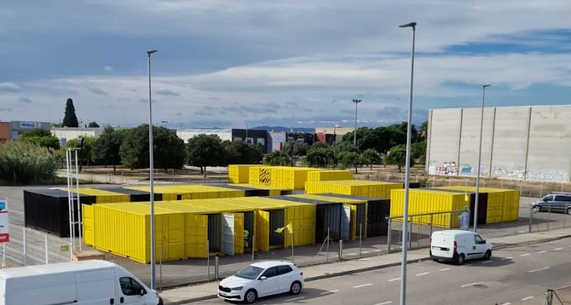 Fiero Storage • Almacenes y alquiler de trasteros Valencia en Calle Acequia del primer Braç, 28, 46470 valencia, Valencia, España - Imagen 4