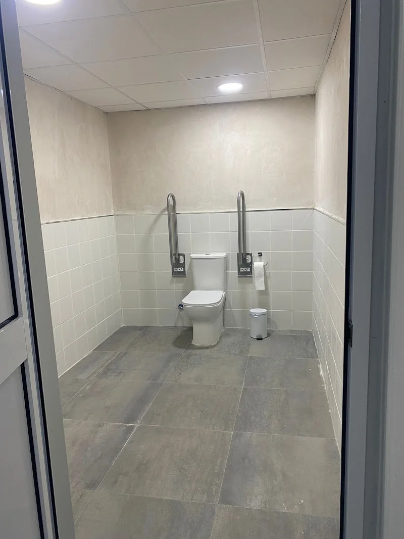 𝐓𝐫𝐚𝐬𝐭𝐞𝐫𝐨𝐬 𝐞𝐧 𝐒𝐞𝐯𝐢𝐥𝐥𝐚 - alquiler de guardamuebles en C. Lope de Vega, 7, 41003 Sevilla, España - Imagen 2