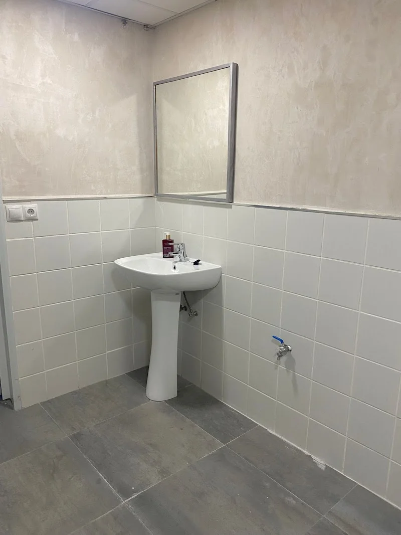 𝐓𝐫𝐚𝐬𝐭𝐞𝐫𝐨𝐬 𝐞𝐧 𝐒𝐞𝐯𝐢𝐥𝐥𝐚 - alquiler de guardamuebles en C. Lope de Vega, 7, 41003 Sevilla, España - Imagen 3