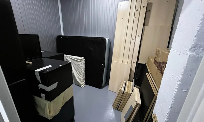 𝗧𝗿𝗮𝘀𝘁𝗲𝗿𝗼𝘀 𝗲𝗻 𝗦𝗲𝘃𝗶𝗹𝗹𝗮 - 𝗡𝗲𝗿𝘃𝗶𝗼́𝗻 - alquiler de guardamuebles económicos en Calle Fernández de Ribera, 44, Local 11, 41005 Sevilla, España - Imagen 5