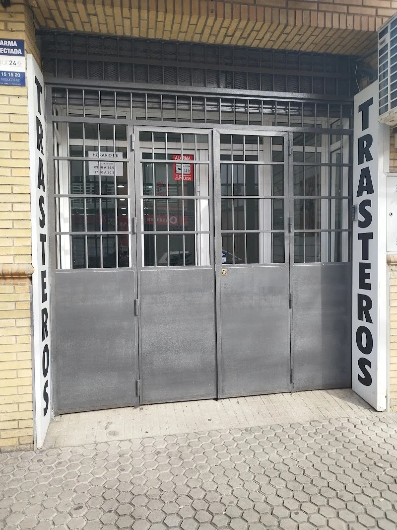 Trasteros el Cerro en C. Afán de Ribera, 125, 41006 Sevilla, España - Imagen 3