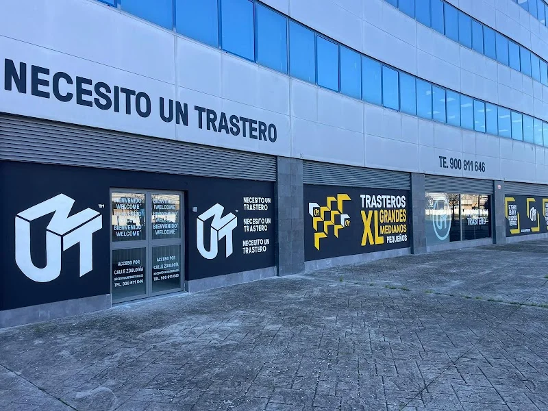 Trastero Necesito Un Trastero en C. Zoologia, 35, Norte, 41015 Sevilla, España - MejorTrastero