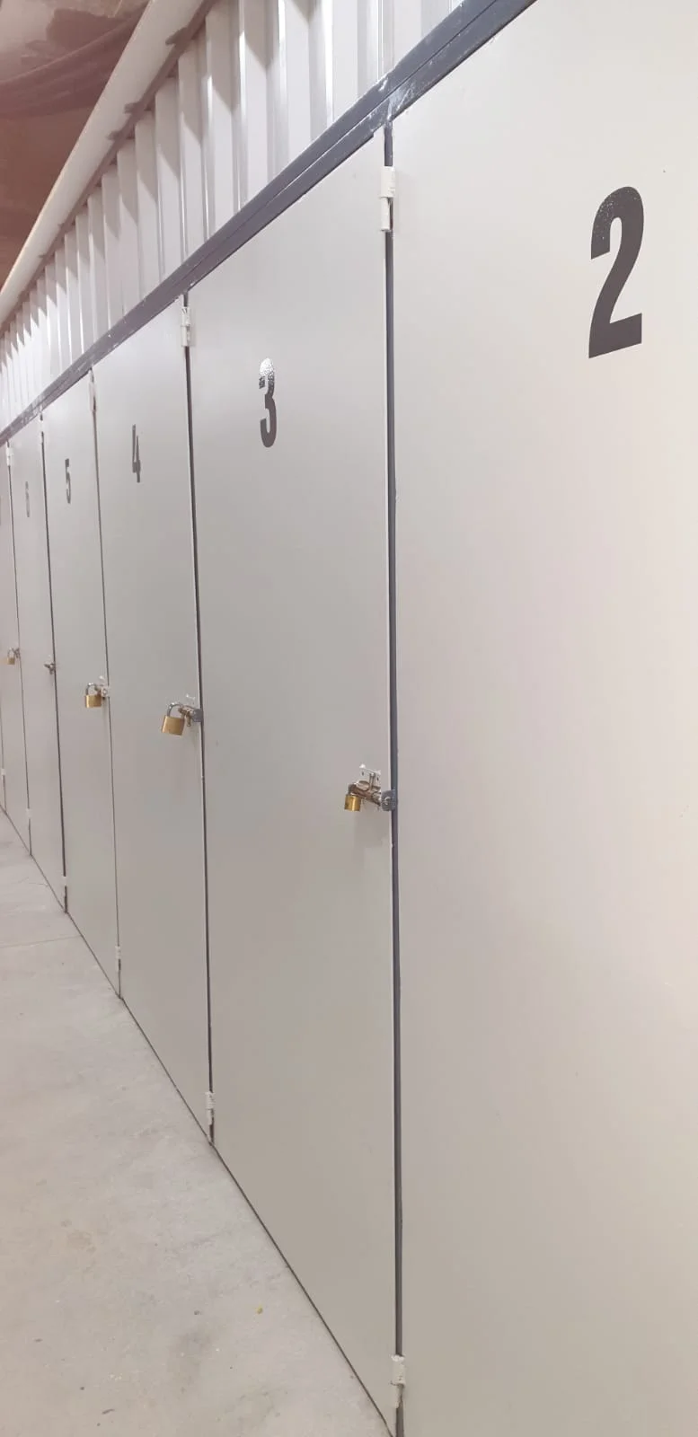 Trasteros Triana en C. Mosquera de Figueroa, 12, Local 2, 41010 Sevilla, España - Imagen 2