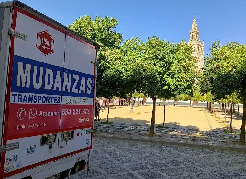 Mini Mudanzas Sevilla en Av. Eduardo Dato, 12, 41018 Sevilla, España - Imagen 5