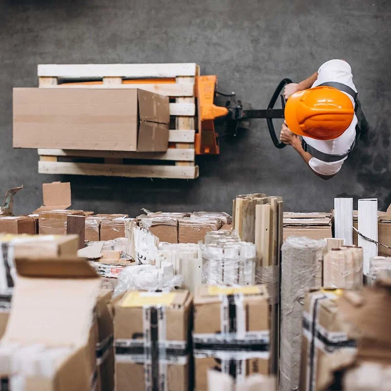 Trastero Logar Mudanzas y Guardamuebles en C. Mar Tirreno, 7, 3°C, Norte, 41015 Sevilla, España - MejorTrastero