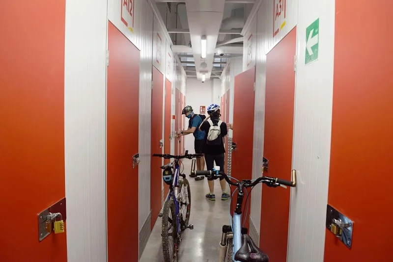 Trastero CityTrasteros (Macarena, Parlamento, Torneo) en C. Perafán de Rivera, 7, 41009 Sevilla, España - MejorTrastero