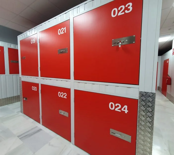 Tu trastero Sevilla - Trasteros con vigilancia 24 HORAS en Av. de Ramón y Cajal, 41, 41005 Sevilla, España - Imagen 1