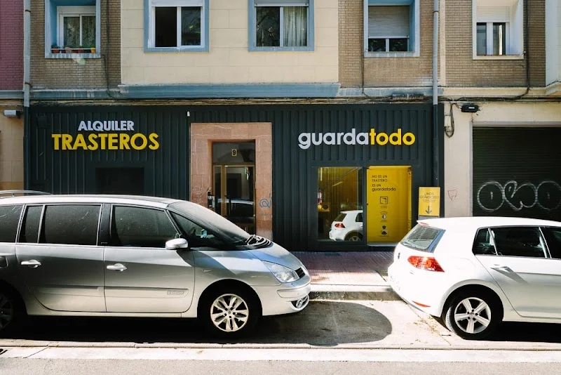Alquiler de Trasteros en Zaragoza | Guardatodo Sagasta en C. de María Moliner, 9, San José, 50007 Zaragoza, España - Imagen 3
