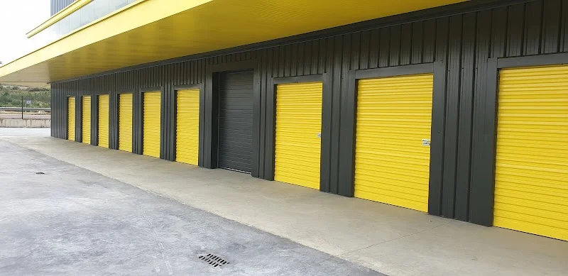 Alquiler de trasteros y Guardamuebles en Zaragoza | Guardatodo Carretera Logroño en Av. de Logroño, 1014, 50011 Zaragoza, España - Imagen 3