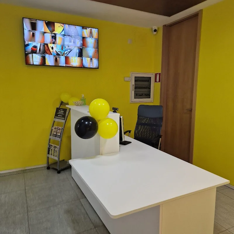 Alquiler de Trasteros en Zaragoza | Guardatodo Tenor Fleta en C. de Wenceslao Fernández Flórez, 2, San José, 50007 Zaragoza, España - Imagen 4