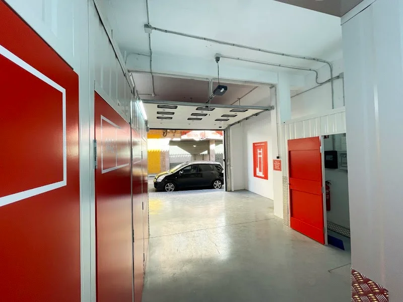 CABE Trasteros Zaragoza - la Granja en C. de Cáceres, 26, 50008 Zaragoza, España - Imagen 5