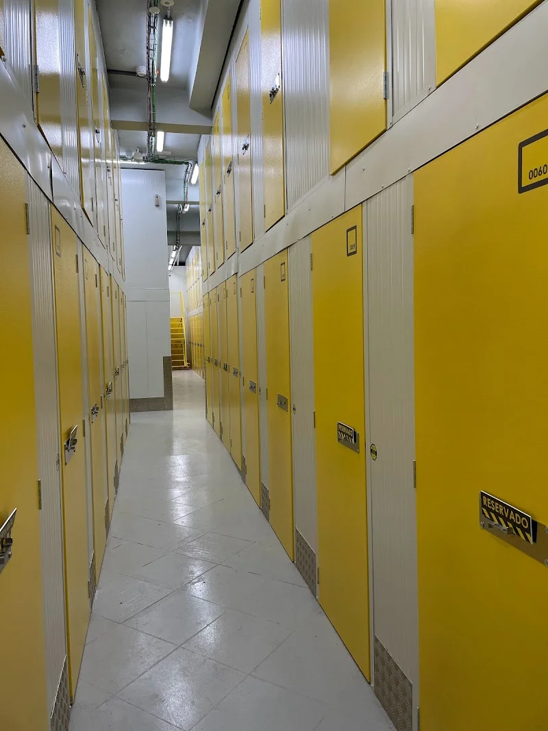 Alquiler de Trasteros en las Fuentes | Guardatodo Las Fuentes en C/ del Monasterio de Siresa, 16, 50002 Zaragoza, España - Imagen 3