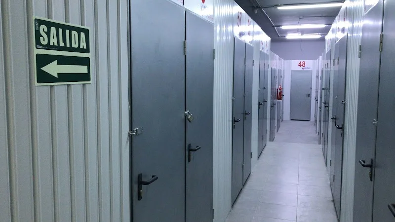 Alquiler Trasteros Malaga en C. Eugenio Gross, 38, Distrito Centro, 29009 Málaga, España - Imagen 1