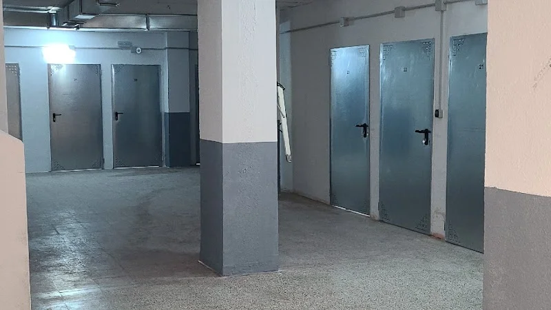 Trastero Tu trastero en Málaga en C. Peso de la Harina, 19, Distrito Centro, 29007 Málaga, España - MejorTrastero