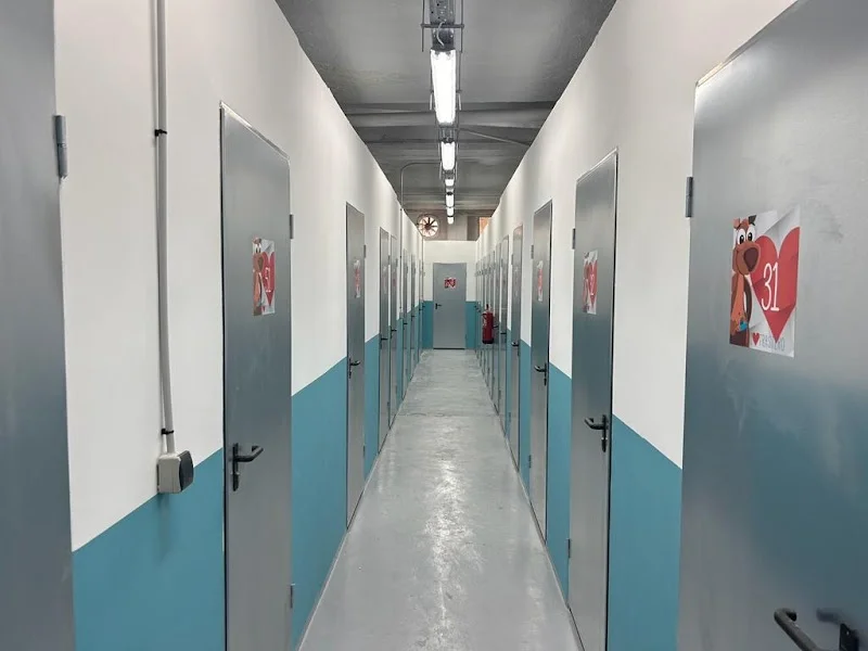 I Love My Trastero en C. Barón de les, 16, Bailén-Miraflores, 29010 Málaga, España - Imagen 2