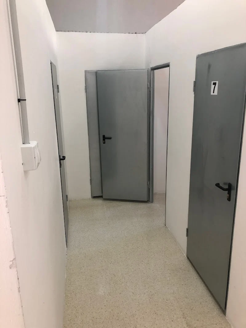 Trasteros Jardín de Malaga en C. Alcalde Joaquín Quiles, N17, Cdad. Jardín, 29014 Málaga, España - Imagen 4